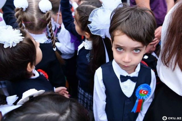 Сегодня в Азербайджане начинается выбор школ для первоклашек